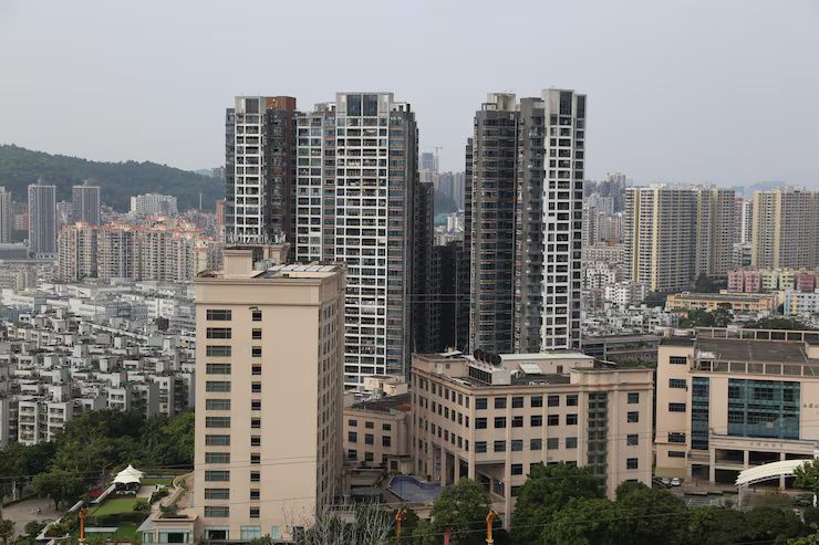 2 BHK Apartment in Mumbai Basics: Layout and Space