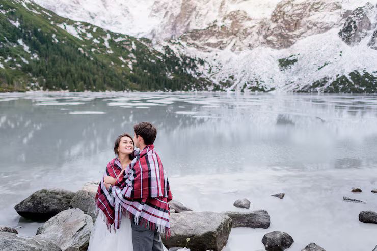 Kashmir Honeymoons Explore Romantic Lakes, Valleys, and Scenic Escapes