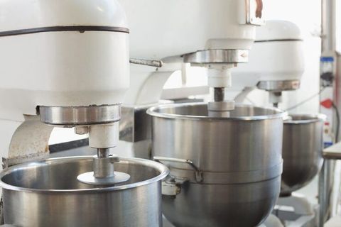 Learn Industrial Mixers Basics: How They Work Across Different Industries