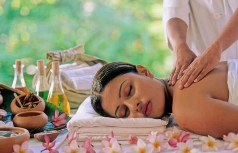 Guide to Russian Massage: Techniques, Methods, and Relaxation Insights