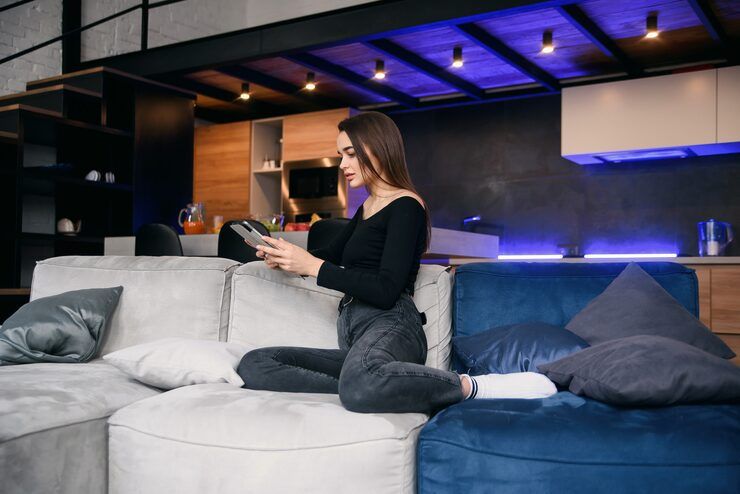 Smart Sofa Control Systems Overview: Learn About Controls, Sensors, and Smart Features