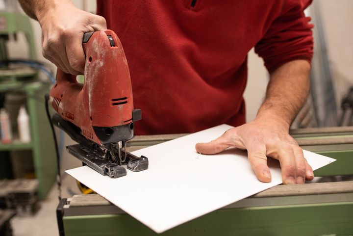 Guillotine Cutters Explained: Industrial, Hydraulic & High-Capacity Paper Cutting Solutions