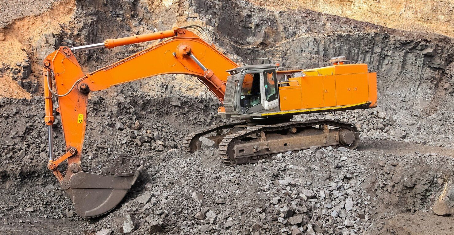 Mining Excavators Guide: Understanding Large-Scale Earthmoving Machines in Mining