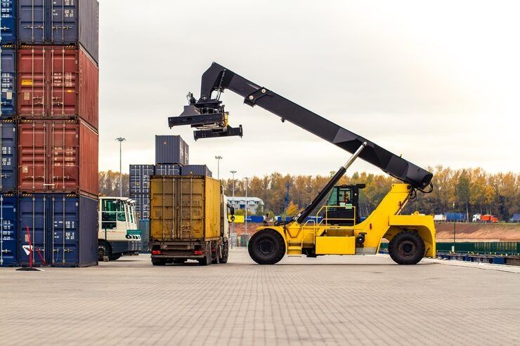 Container Handler Machines Explained: Types, Applications & Port Handling Solutions