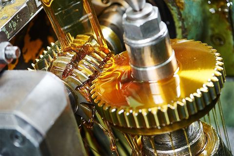 Explore and Discover Industrial Lubricants: A Detailed Guide With Useful Knowledge and Facts