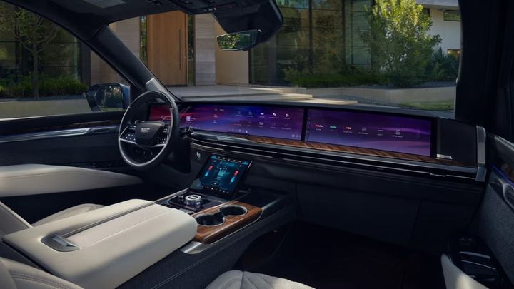 Explore Car Interior Technology: Advanced Dashboards, Basics, and Key Insights