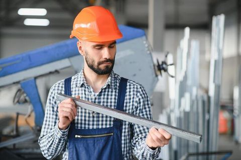 Steel Guide for Engineers: Grades, Properties & Selection