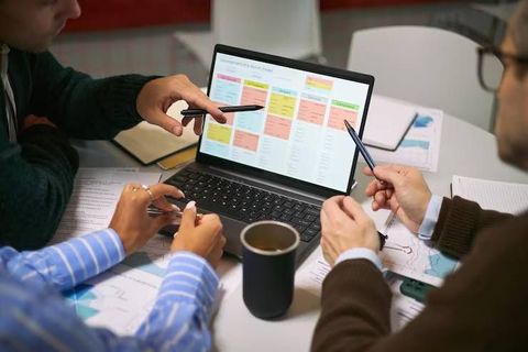 Project management tools: Discover Features That Simplify Project Planning