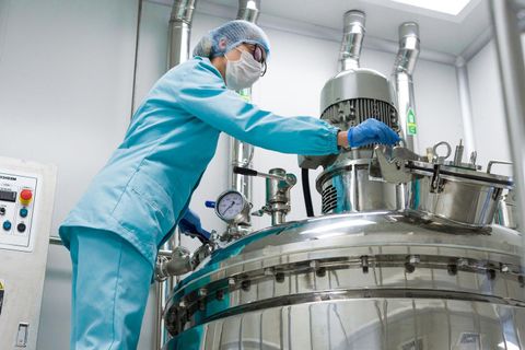 Bioreactors Knowledge: Understanding Bioprocess Engineering and Laboratory Systems