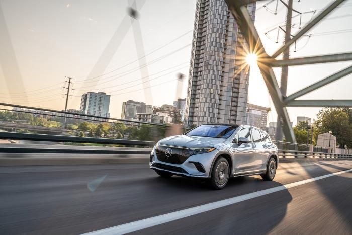 Discover the Mercedes-Benz EQS SUV and the Future of Electric Luxury