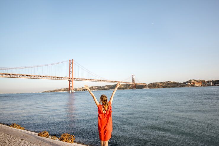 Lisbon Riverfront Escapes: Tagus Views, Walks & Travel Guide