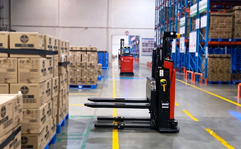 Smart Warehouse Robots: Explore Basics, Insights, Advice, and Essential Information