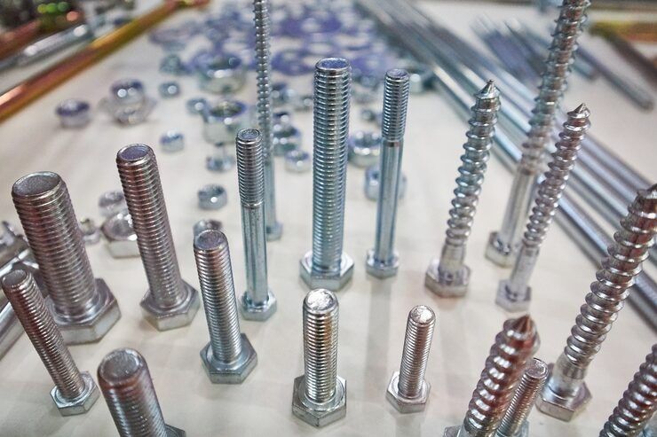 Industrial Screws Guide to Types, Materials, and Key Applications