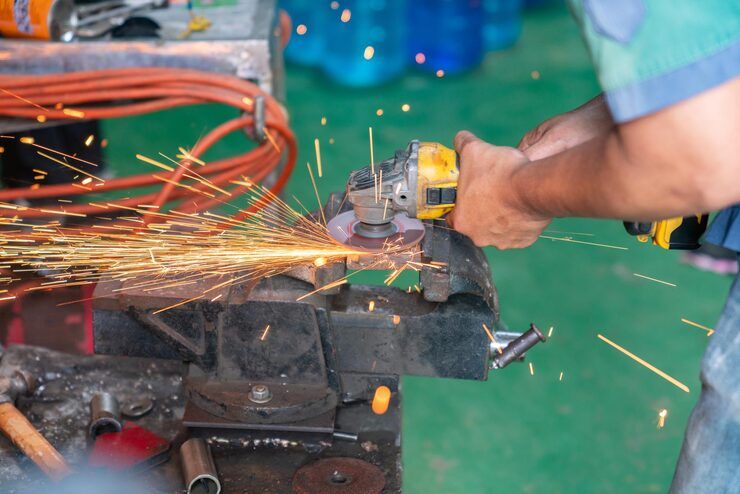 Discover How Arc Welding Machines Work in Modern Manufacturing Industries