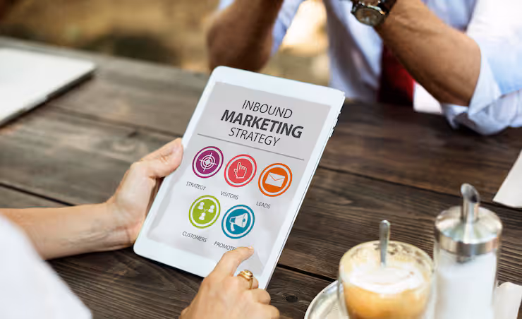 Marketing Guide for Beginners: Basics, Strategies and Tips